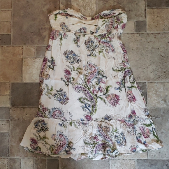 Dress - Picture 2 of 4